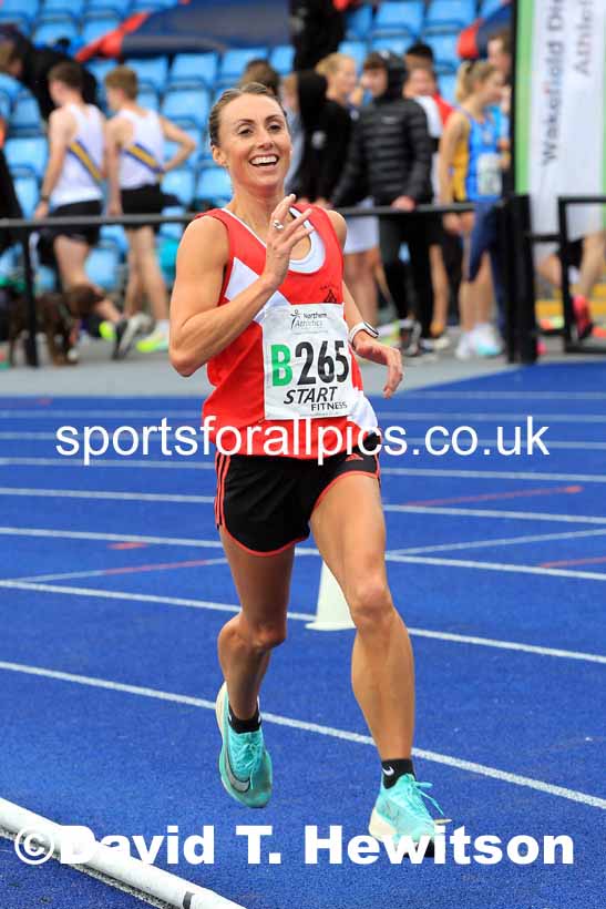 Senior womens 4 Stage Relay, 2022 Northern Road Relays, SportsCity, Manchester. Photo: David T. Hewitson/Sports for All Pics